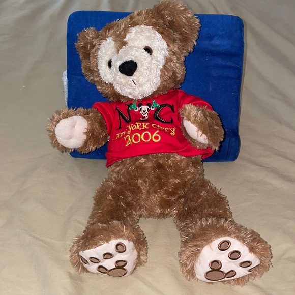Disney New York City 2006 Christmas bear
